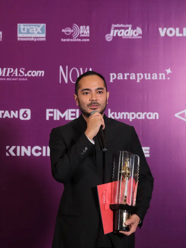 [Fimela] Marthino Lio menang Piala Citra FFI 2022
