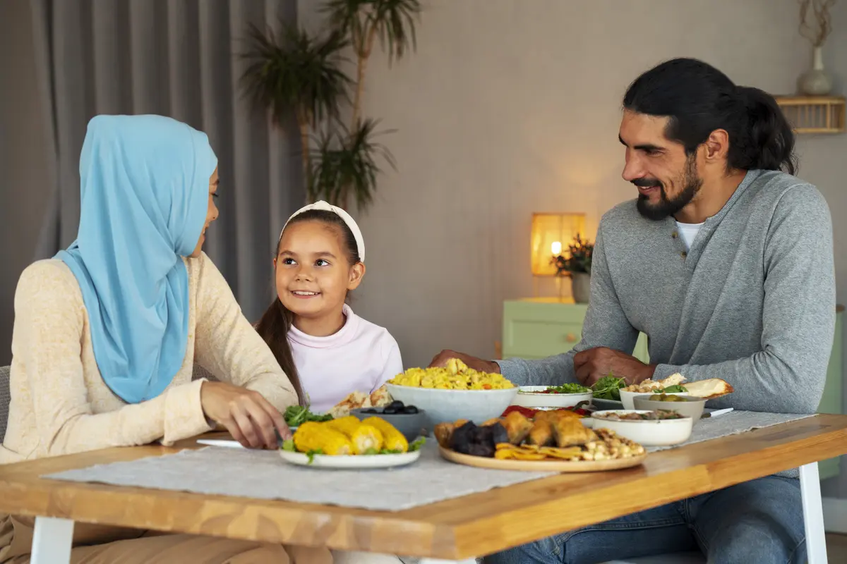 Memenuhi Nutrisi Anak Saat Berpuasa