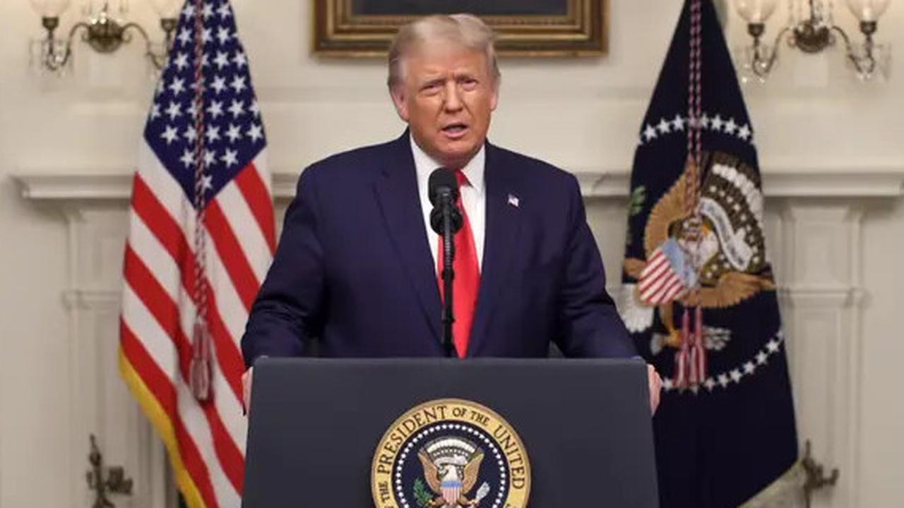 Keras! Trump Ancam Sanksi Rusia dan Beri Tarif 100 Persen