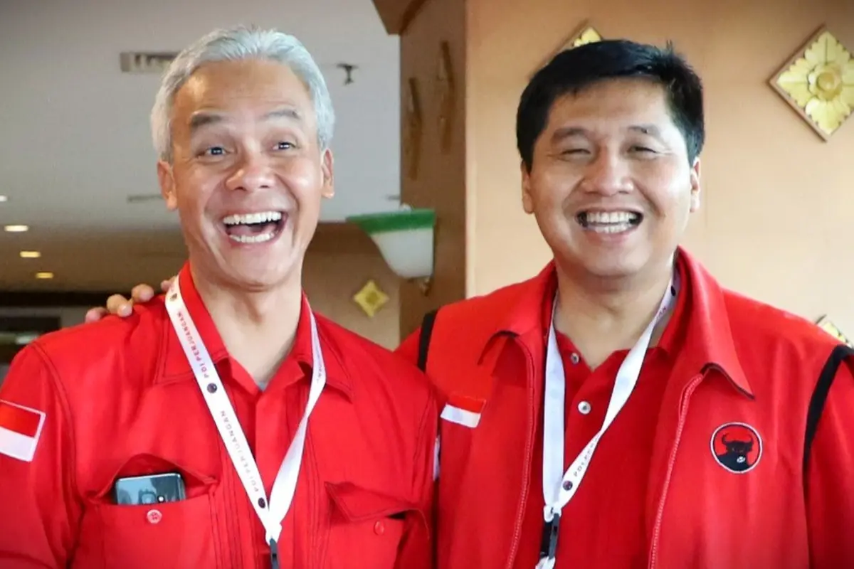 Bakal calon presiden dari PDIP Ganjar Pranowo bersama Maruarar Sirait