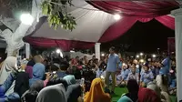 Kedatangan Sandiaga Uno ke Cirebon menuai berbagai polemik hingga penolakan dari Pondok Buntet Pesantren Cirebon. Foto (Liputan6.com / Panji Prayitno)