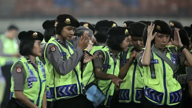 Aman Di Lapangan, Menarik Dipandang