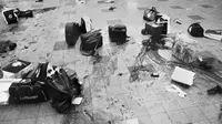 Setidaknya, sebanyak 26 orang tewas dan puluhan orang lainnya mengalami luka-luka dalam serangan bom bunuh diri tersebut (extracapsa.wordpress.com). 
