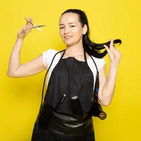 Potongan rambut yang disesuaikan dengan bentuk wajah. (foto: KamranAydinov.doc)