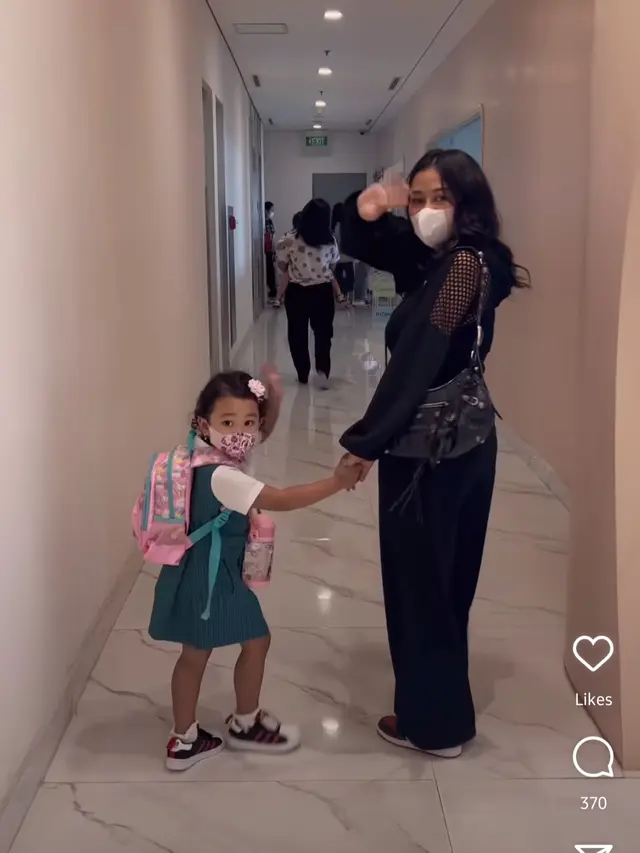 [Fimela] Mutia Ayu dan Gewa