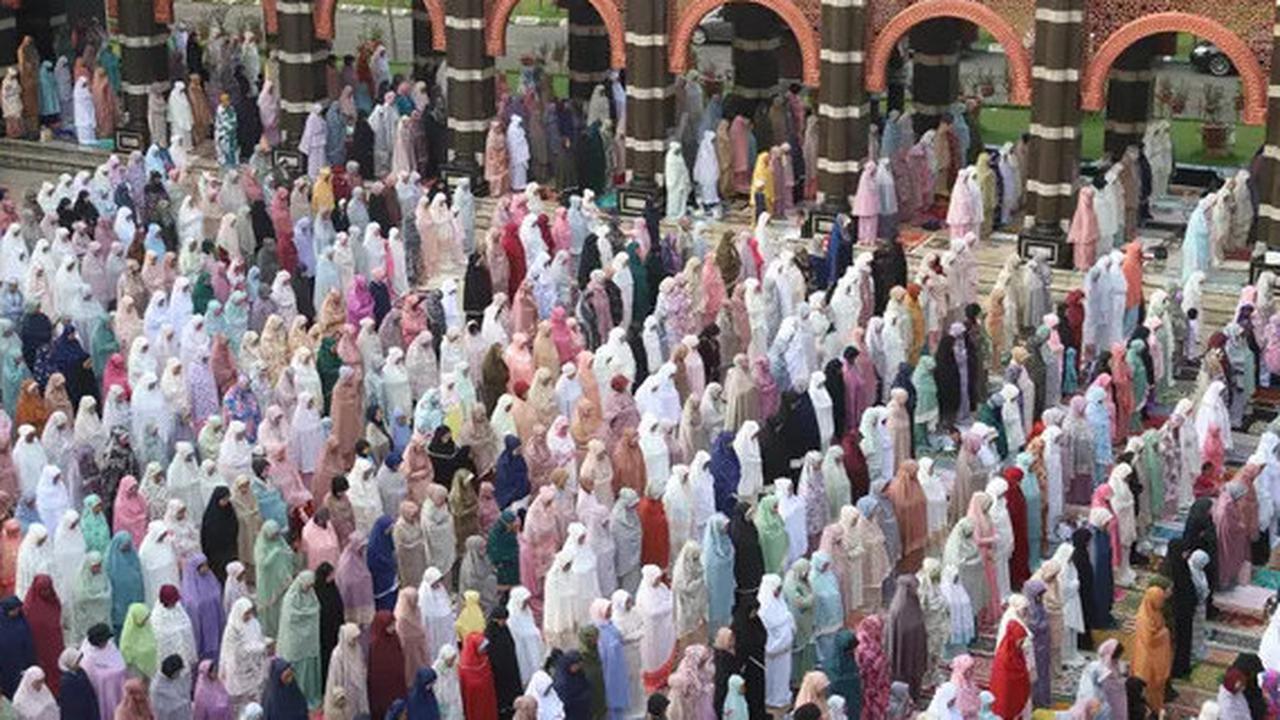 Penelitian Terbaru: Islam Agama dengan Pertumbuhan Tercepat di Dunia, Jumlah Penganutnya Semakin Banyak Dibanding Gabungan Semua Agama Lain