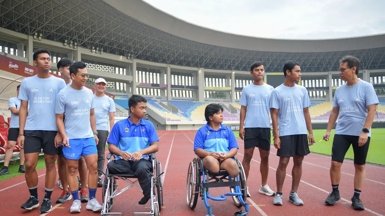 Ajang BTN Run for Disabilities, Run for Inclusivity digelar di Stadion Manahan Solo sebagai bagian dari Road to BTN Jakim (Jakarta International Marathon) 2026.
