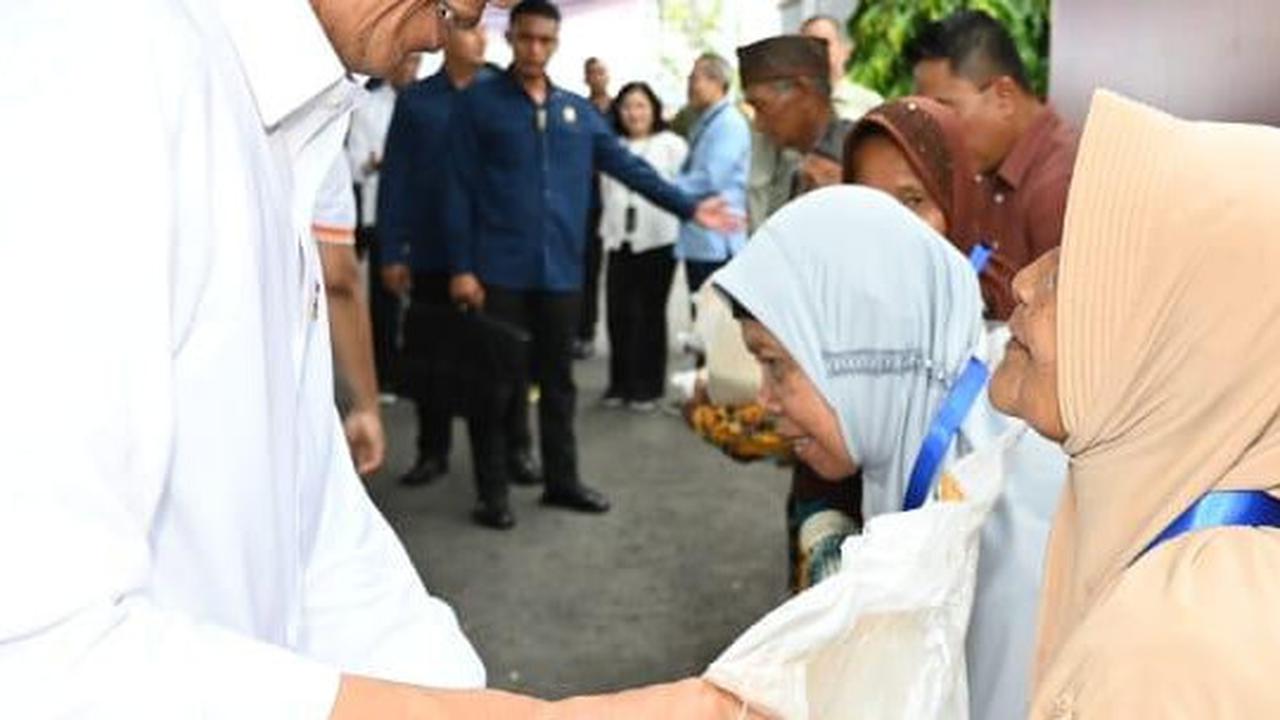 Pemerintah Berencana Setop Sementara Penyaluran Bansos