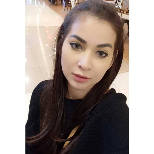 Potret Terbaru Deasy Bouman (sumber: instagram/deasybouman)