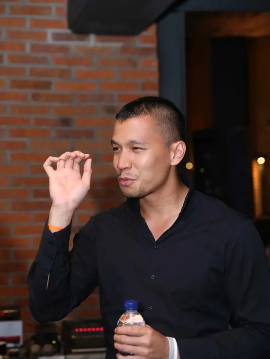 Perempuan 29 tahun itu mengaku merasa nyaman dengan aktor tersebut. (Nurwahyunan/Bintang.com)