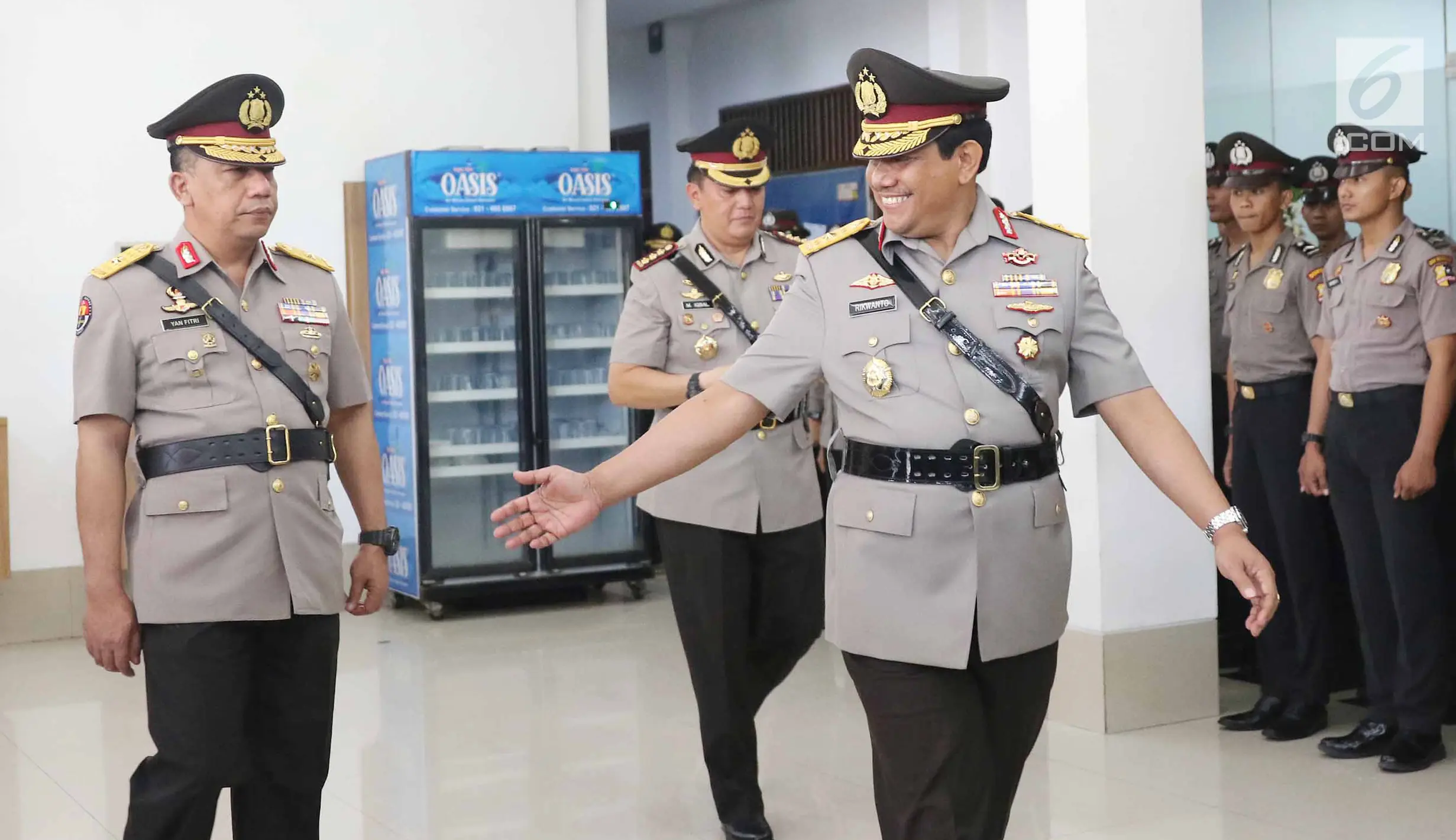 PHOTO: Kadiv Humas Polri Pimpin Sertijab Karo Multimedia dan Karo ...