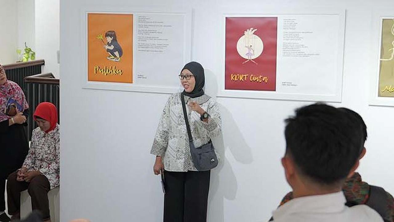 Ada 18 lukisan hasil karya orang muda dan mahasiswa yang dihadirkan dari Denpasar, Solo, Yogyakarta, Medan, Bandung dan DKI Jakarta.