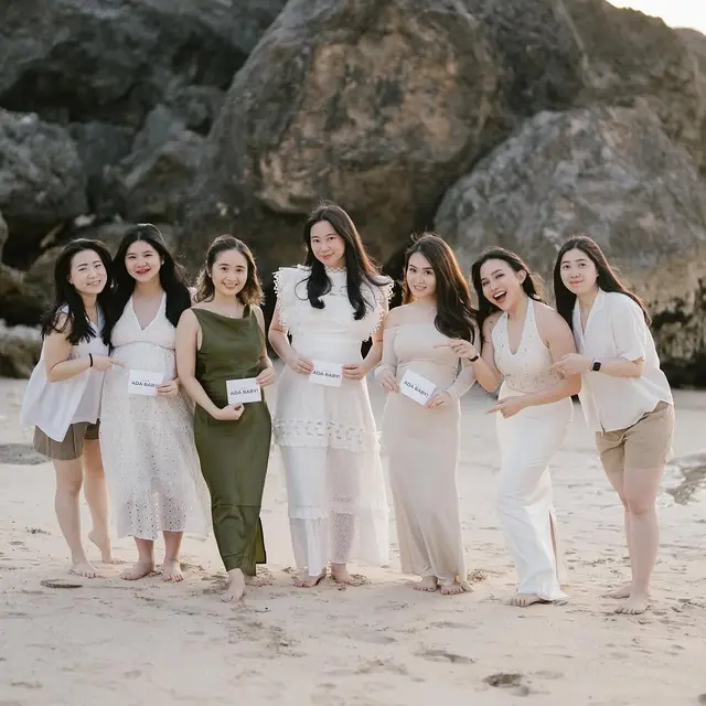 6 Artis Ini Hamil Bareng Sahabat, Mahalini - Aaliyah Massaid Makin Kompak
