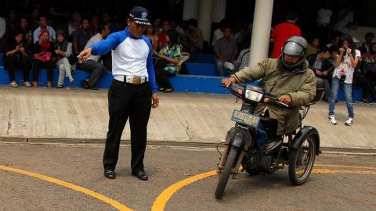 Mulai 1 Maret, perpanjangan SIM harus uji teori dan praktik