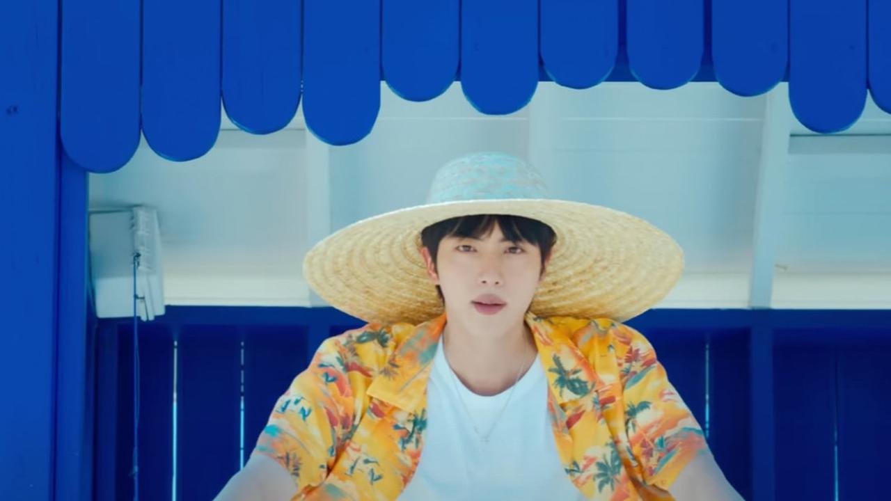 Jin BTS Mendadak Comeback dengan Merilis Single Digital yang Kocak Berjudul "Super Tuna"