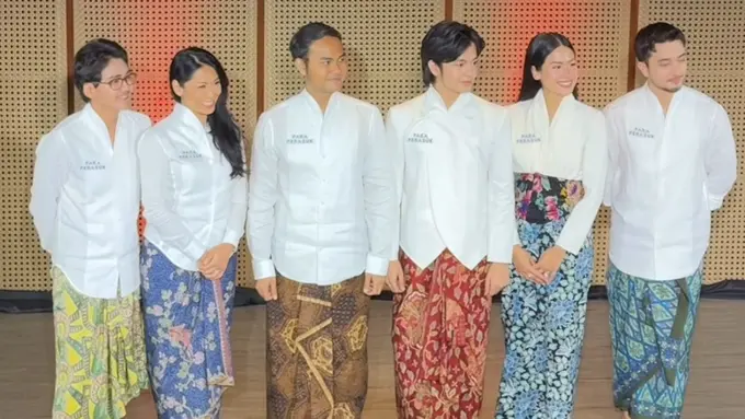 Maudy Ayunda dan Anggun C. Sasmi saat Pemutaran Teaser Film Para Perasuk