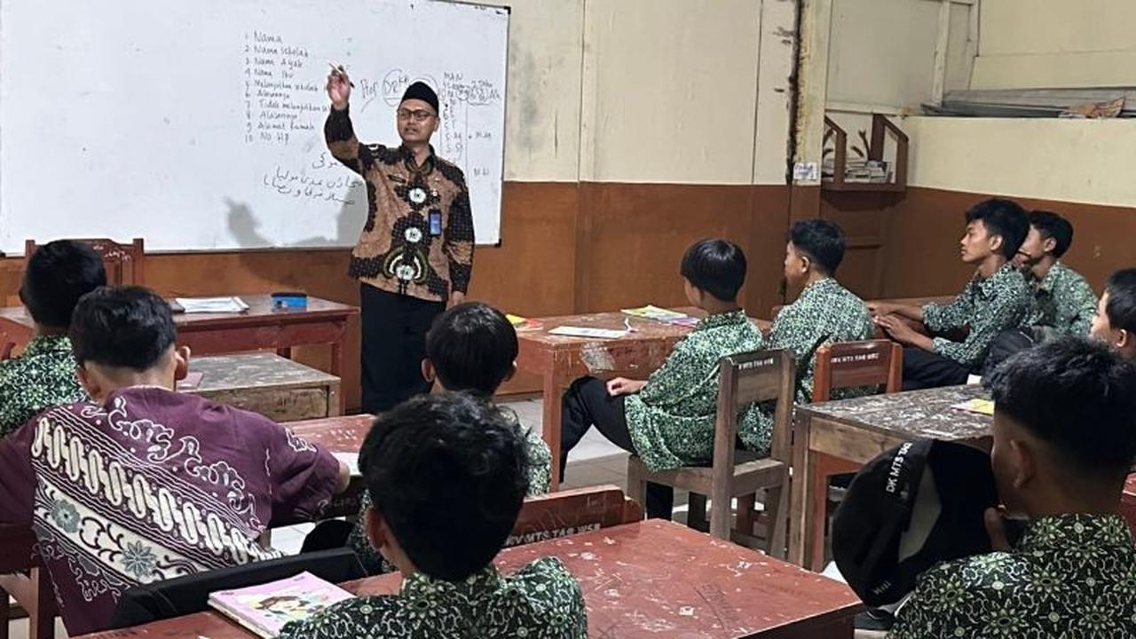 Peran Vital Penyuluh Agama Kemenag Wonosobo dalam Menekan Angka Putus Sekolah Melalui Program Asa Cita