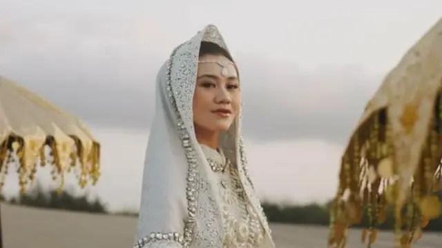 6 Pesona Menawan Calon Manten Kenakan Baju Adat Minang Koto Gadang-Kebaya Hitam Jawa saat Prewedding Jelang Menikah dengan Thariq Halilintar