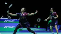 Ganda putri Indonesia Febriana Dwipuji Kusuma/Amallia Cahaya Pratiwi&nbsp;mengalahkan pasangan Chinese Taipei&nbsp;Hsu Yin-Hui/Lin Jhih Yun pada babak 16 besar Swiss Open 2025. Ana/Tiwi menang 17-21, 21-11, dan 21-13 di St. Jakobshalle, Basel, Kamis (20/3).&nbsp;(foto: PBSI)