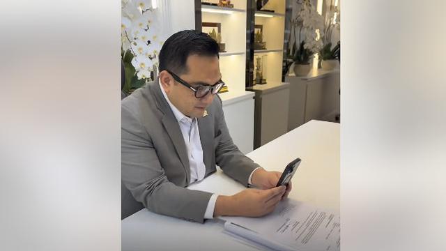 Ketua Komisi II DPR Rifqinizamy Karsayuda Telepon Josepha