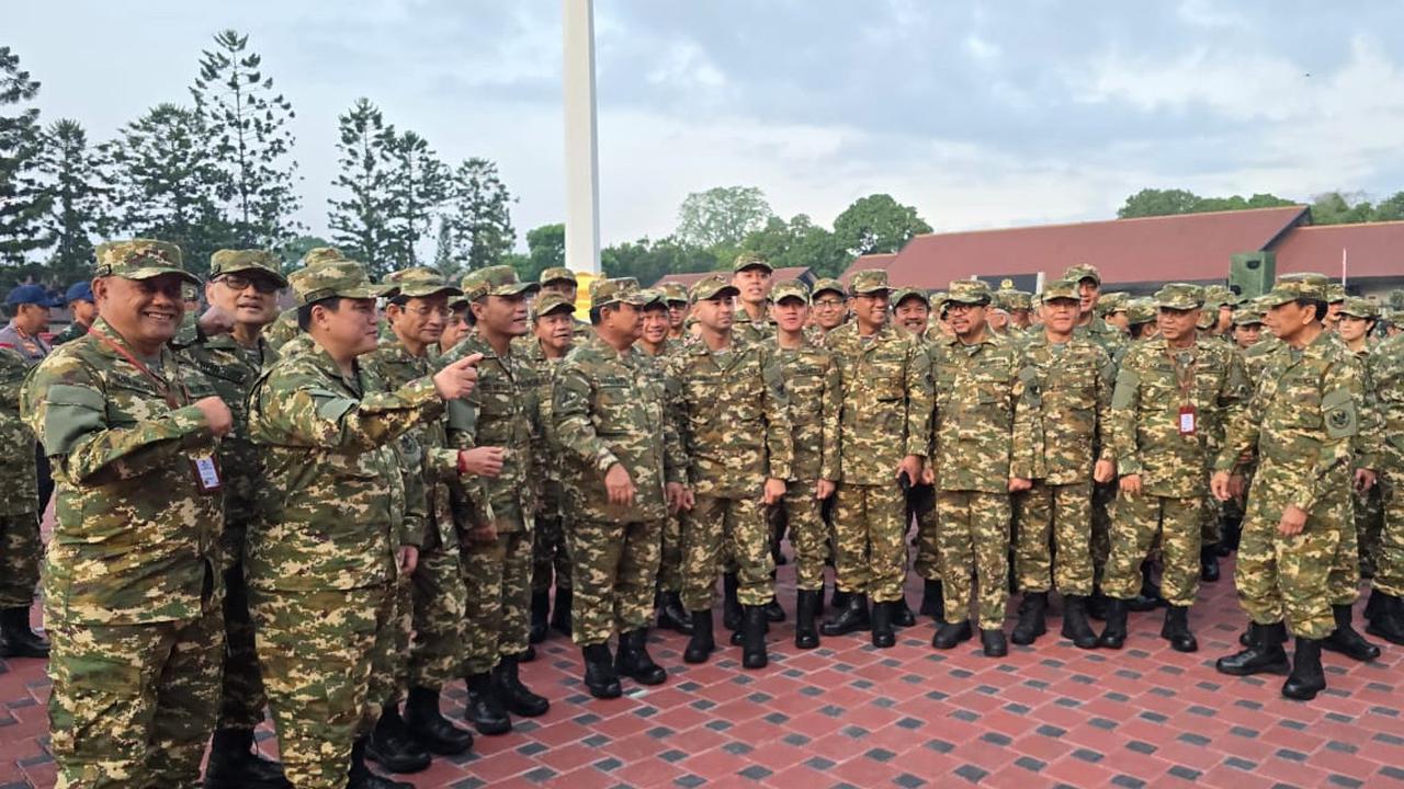 Ini Kegiatan Prabowo dan Menteri Usai Latihan Berbaris di Akmil Magelang