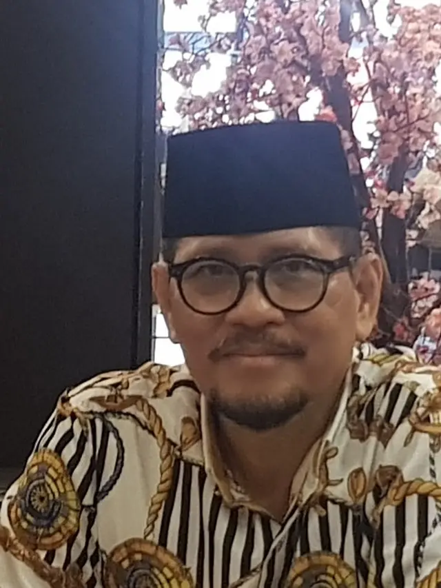 Ketua Umum LMK KCI, Dharma Oratmangun