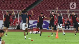 Sesi latihan resmi menjadi persiapan akhir jelang menghadapi Bahrain pada lanjutan putaran ketiga Kualifikasi Piala Dunia 2026 zona Asia Grup C. (Liputan6.com/Angga Yuniar)