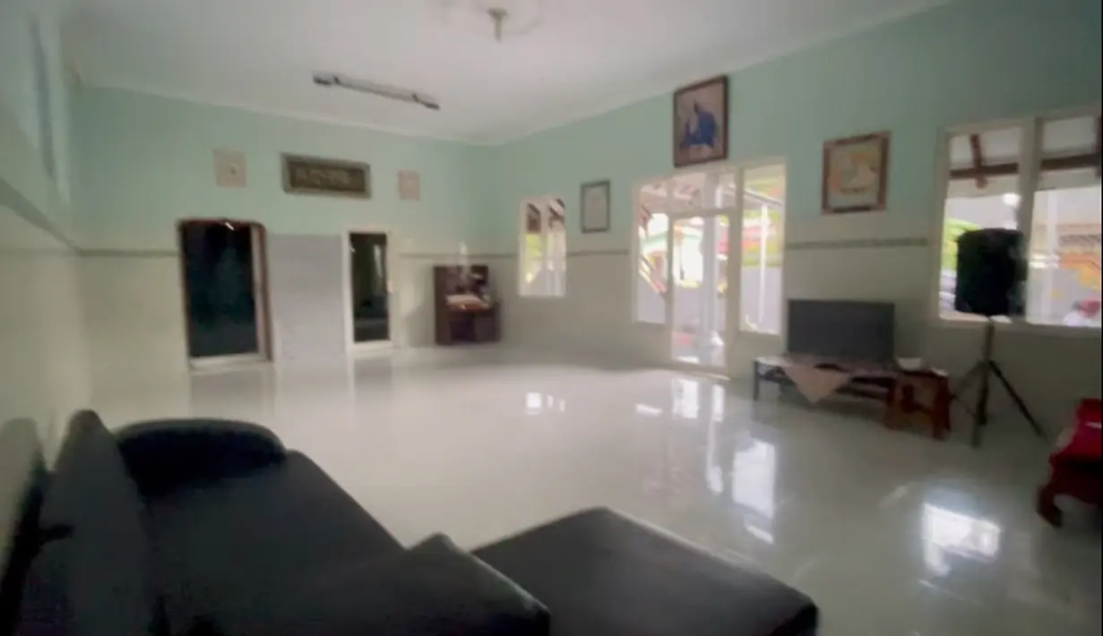 Rumah Dewi Perssik (Youtube/DEWI PERSSIK)