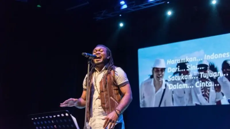 Michael J bintang musik pop dari Papua saat konser di Australia tahun 2016 lalu. (Dokumentasi BBIP/Australia Plus)