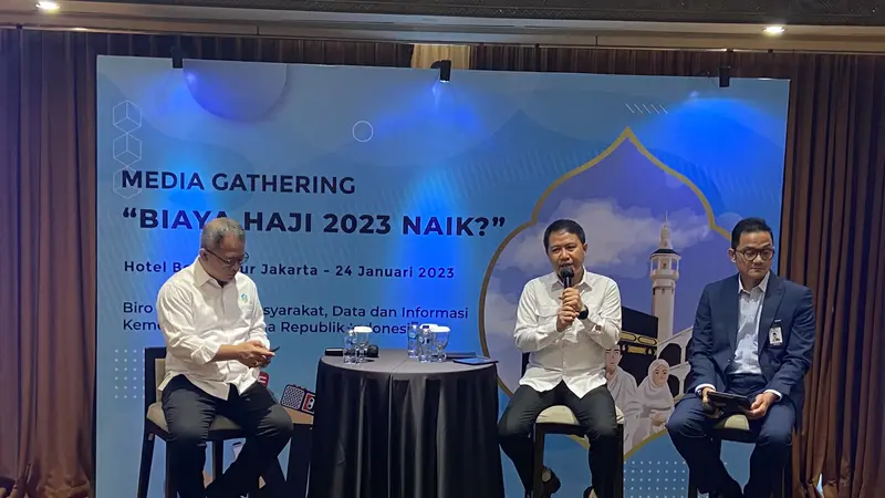 Dirjen Penyelenggaraan Haji dan Umrah, Hilman Latief berbicara dalam diskusi bertema Biaya Haji 2023 Naik? di Hotel Borobudur Jakarta, Selasa (24/1/2023)