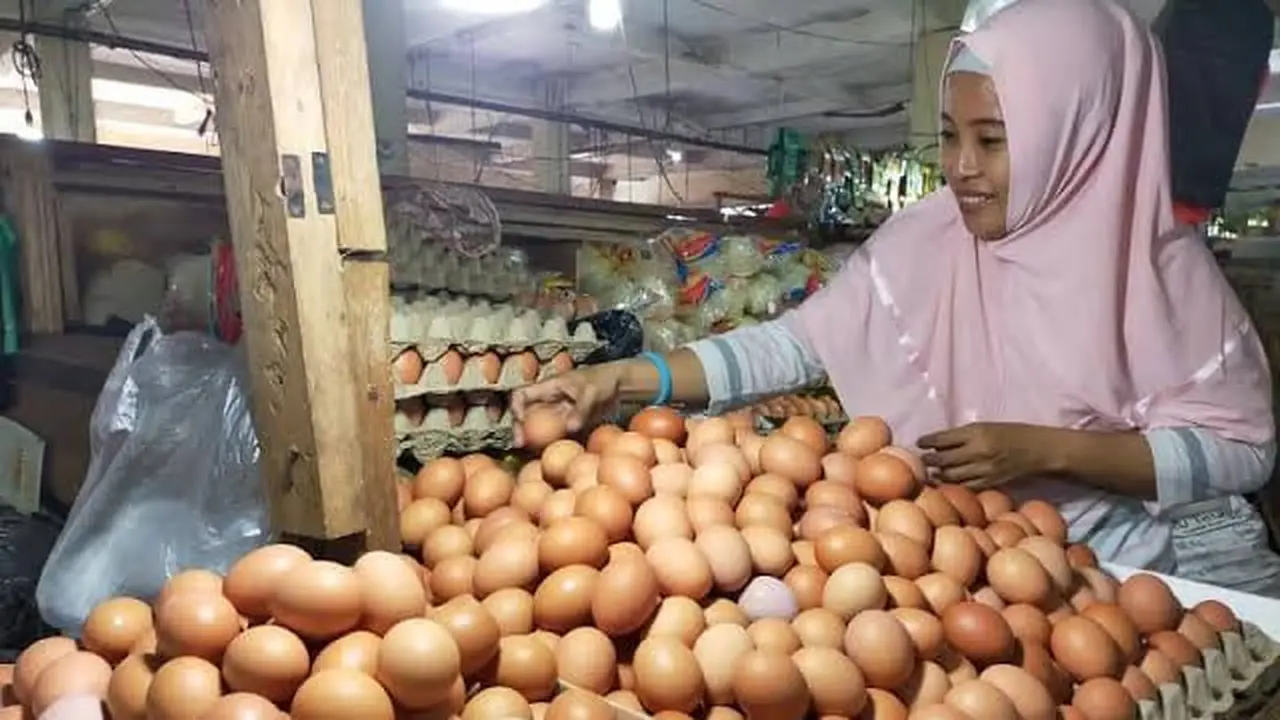 Ilustrasi penjual telur di pasar Baru Kota Probolinggo (Istimewa)