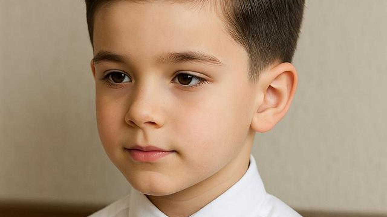 7 Model Rambut Anak Sekolah Laki-Laki 2025 yang Keren dan Tetap Sopan