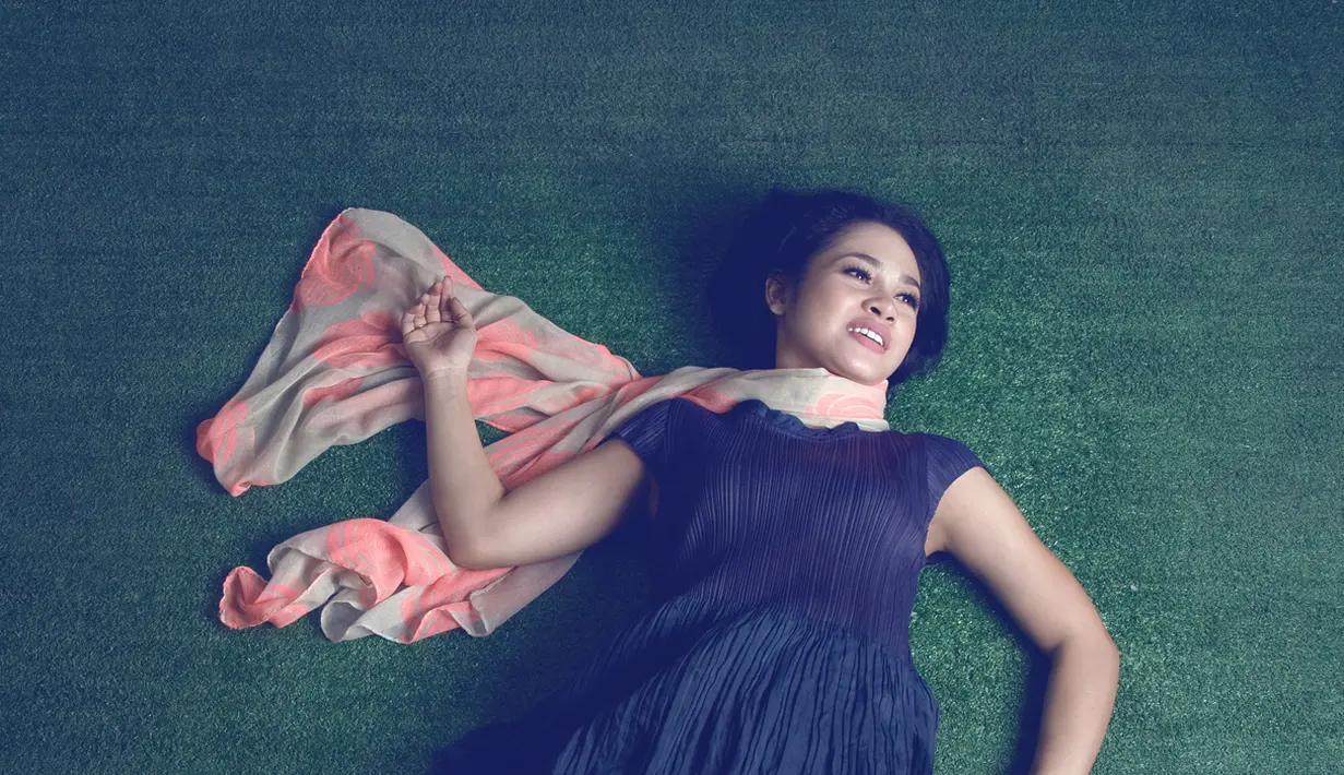 Lebih segar, Andien mencoba jalur musik pop untuk menyegarkan karirnya.