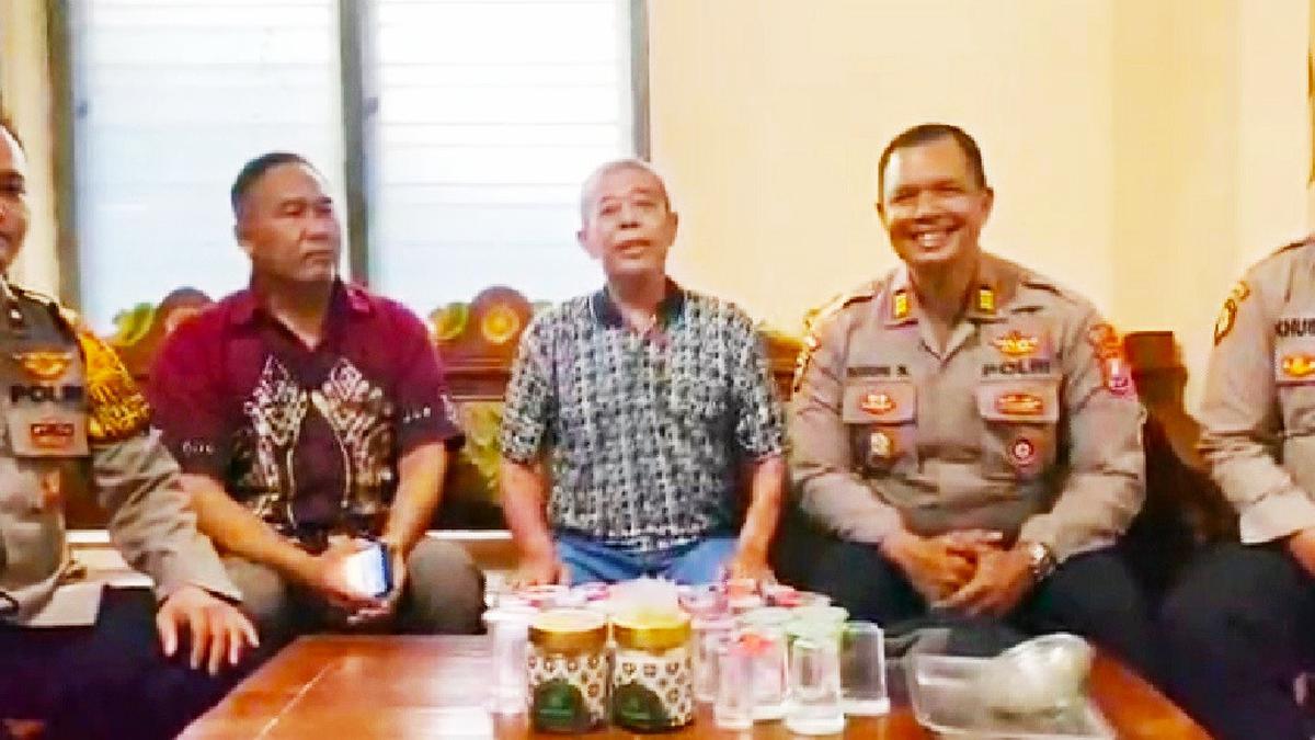 Simpang Siur Kabar Mantan Ketua DPRD Jatim Kusnadi, Hilang atau 'Ngilang'?
