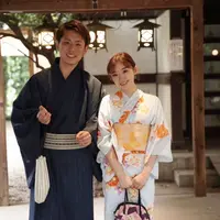 Seru-seruan bareng Tomo Waseda Boys, banyak netizen menganggap keduanya memiliki chemistry yang kuat. Apalagi tidak sedikit yang memuji bahwa keduanya terlihat serasi saat bersama. Sampai saat ini Livy pun masih menikmati liburannya di Jepang. (Liputan6.com/IG/@livyrenata)