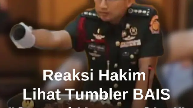 Lihat Tumbler Air Keras Kasus Andrie Yunus, Tak Terduga Hakim: Sampai Karatan Gitu!