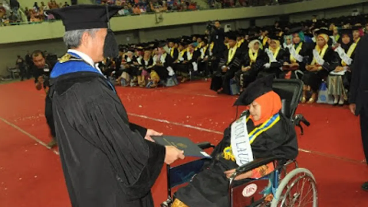 wisuda, wisuda maut
