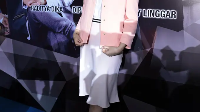 [Bintang] Isyana Sarasvati Dipercaya Jadi Juri Cornetto Pop Awards 2017