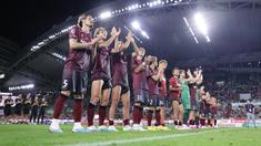 Pekan ke-23 J1 League 2023 yang akan berlangsung pada 12 dan 13 Agustus 2023 dipastikan akan menjadi pekan panas di puncak klasemen. Bagaimana tidak, poin tiga tim teratas hanya berjarak tak lebih dari tiga poin, alias bisa saja sang pemuncak klasemen sementara, Vissel Kobe dikudeta tim di peringkat kedua dan ketiga, Yokomaha Marinos dan Nagoya Grampus. (J.LEAGUE)