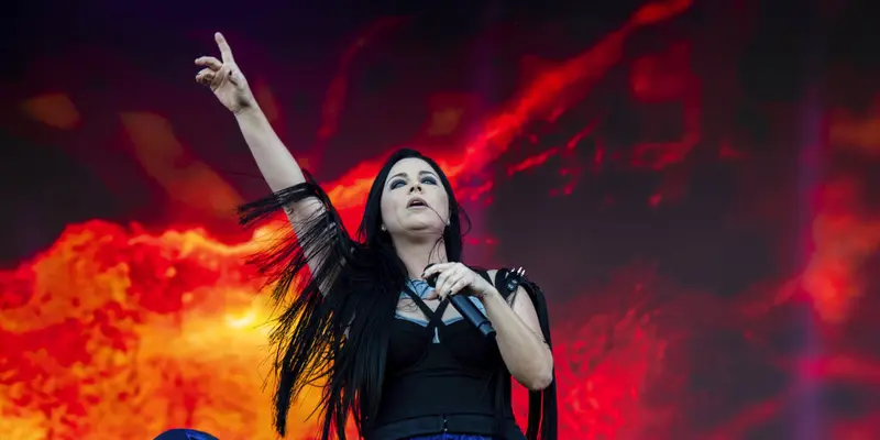 Amy Lee dari Evanescence di Louder Than Life Music Festival. (Foto: Amy Harris/Invision/AP)