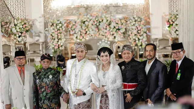 Shinta Bachir menikah dengan Indra Kristianto (Foto: Mirza Photography / mphotography_id via IG shinta_bachir86)