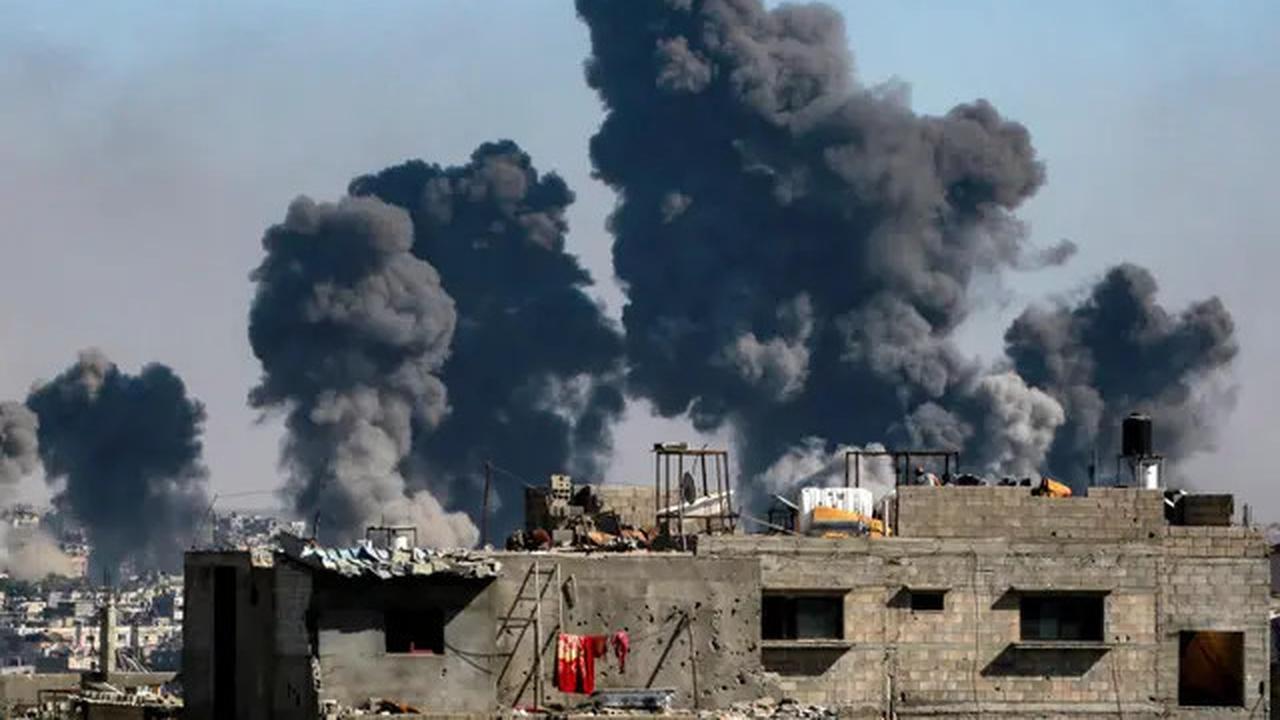 Di Tengah Negosiasi Gencatan Senjata, Israel Bombardir Jalur Gaza
