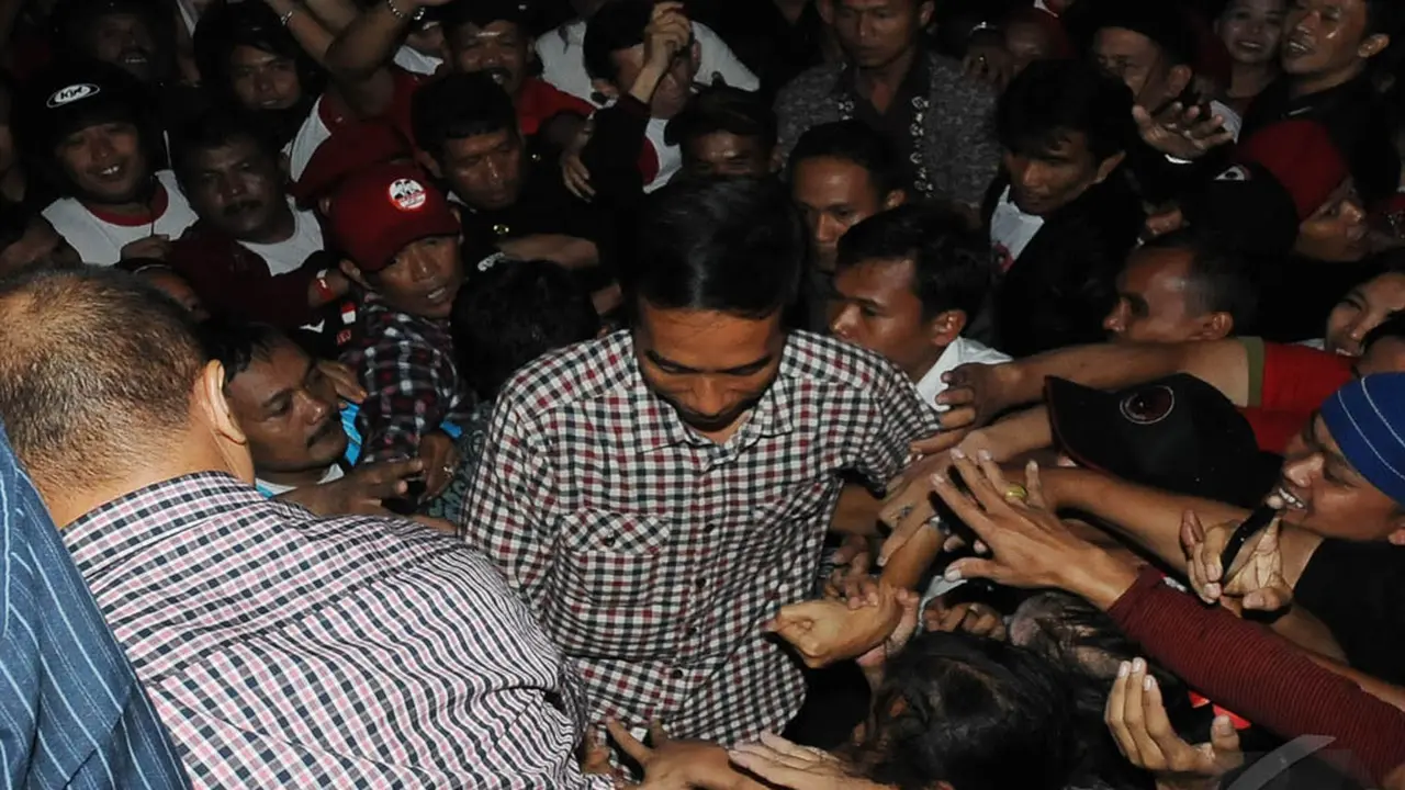  Ini Alasan Jokowi Salut dengan Relawan di Bandung