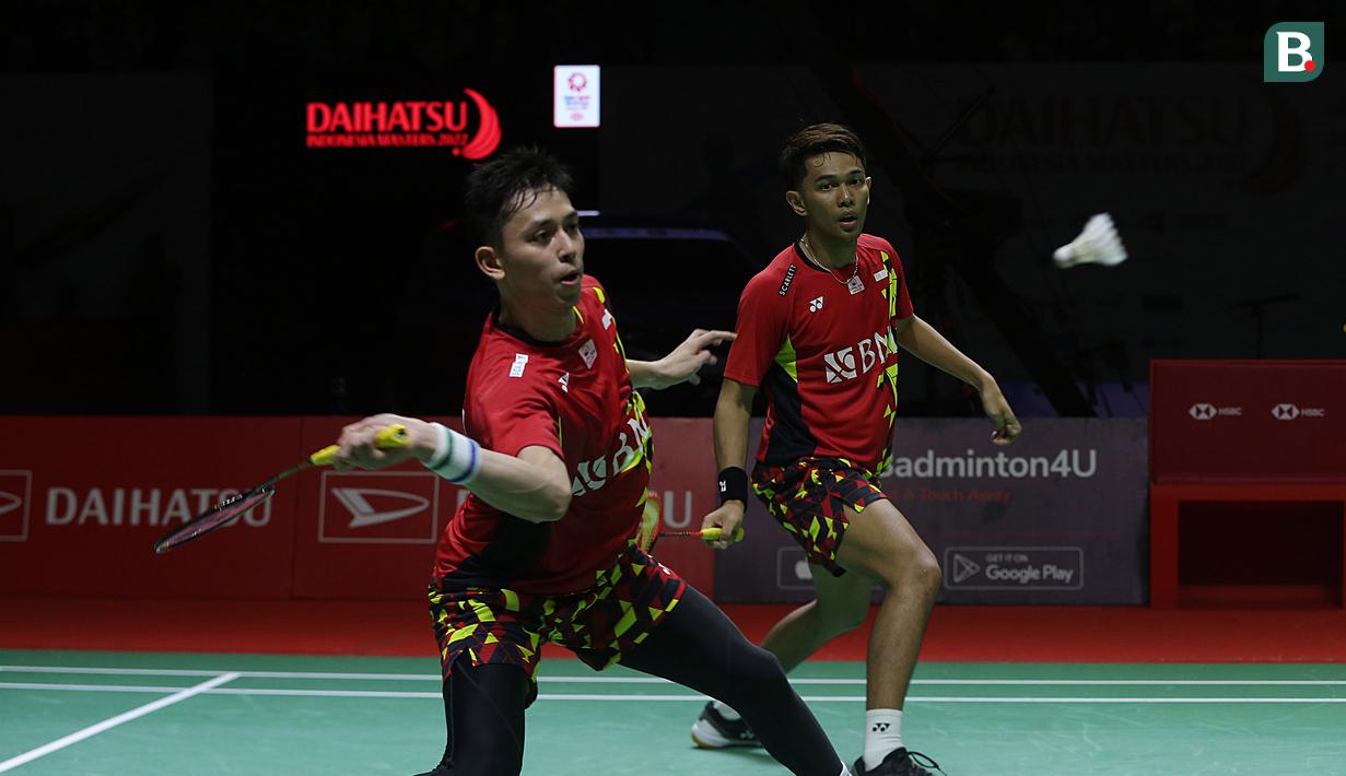Di game pertama, Fajar/Rian benar-benar tampil tanpa cela memanfaatkan segudang pengalamannya. (Bola.com/Ikhwan Yanuar)
