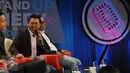 Eko Patrio saat menjadi juri di program Standup Comedy Academy Indosiar, Jakarta, Senin (5/10/2015). Stand Up Comedy Academy Indosiar telah menemukan 24 comica yang akan bersaing mencari posisi pertama. (Liputan6.com/Faisal R Syam)