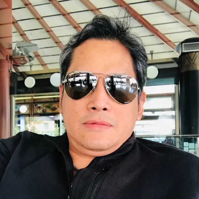 Jadi Bintang Iklan, Ini 7 Potret Terbaru Onky Alexander Bintang Film Catatan Si Boy