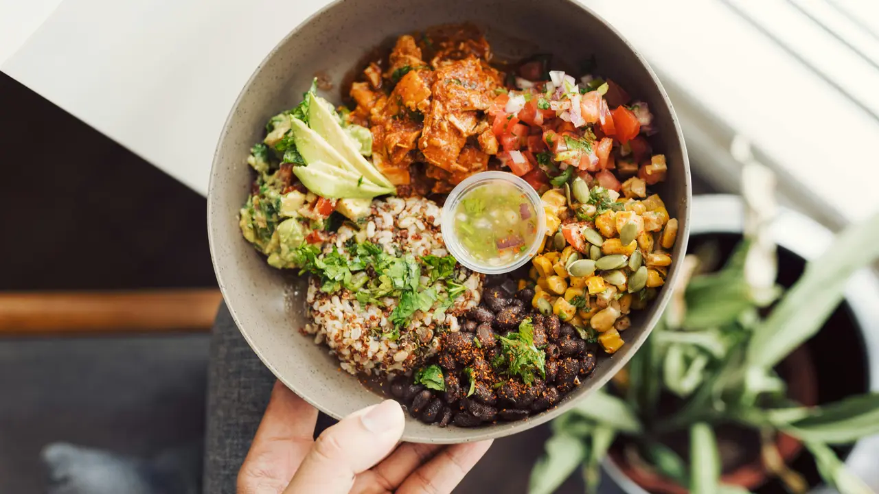 Resep Sorghum Bowl Menu Sehat dengan Sayuran Kaya Nutrisi