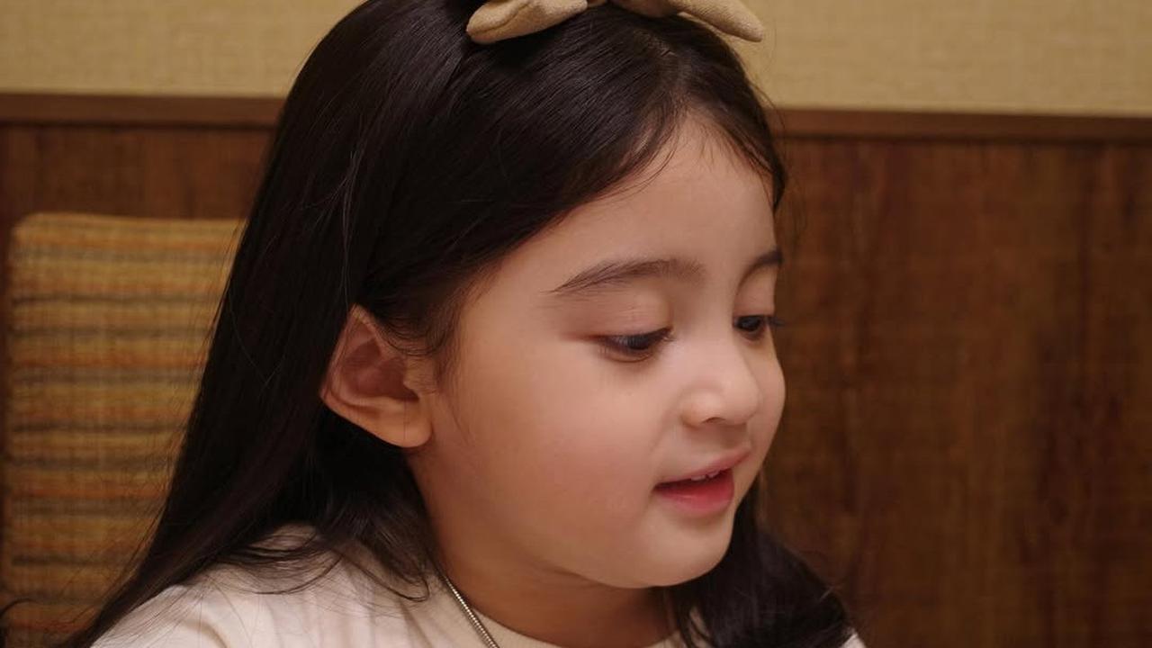 Potret Guzelim Aracelli anak Margin Wieheerm dan Ali Syakieb