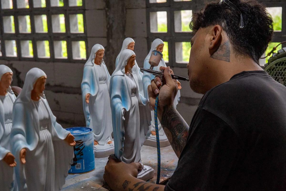 Produksi Patung Rohani di Bantul Meningkat Jelang Natal