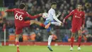 Marcus Rashford tak mampu berbuat banyak untuk memberikan ancaman ke pertahanan Liverpool. Rashford sempat memiliki peluang ketika berhadapan 1 lawan 1 dengan kiper Liverpool namun ia gagal mencetak gol. (AP/Jon Super)